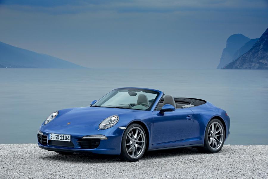  Porsche 911 Carrera 4 Cabriolet 2012 года  (фото 8 из 16)